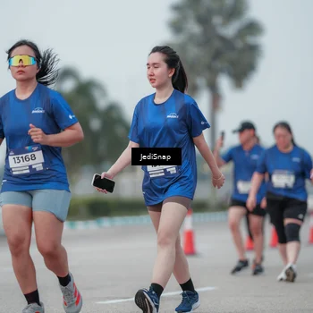 Runner Photo 7553299