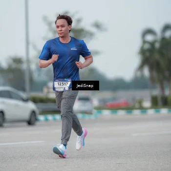 Runner Photo 7553302