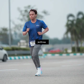 Runner Photo 7553303