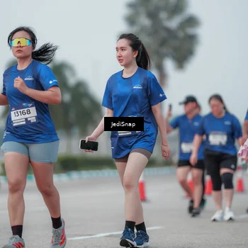 Runner Photo 7553304