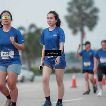 Runner Photo 7553305