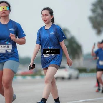 Runner Photo 7553308