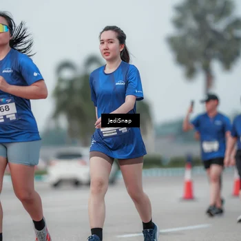 Runner Photo 7553311