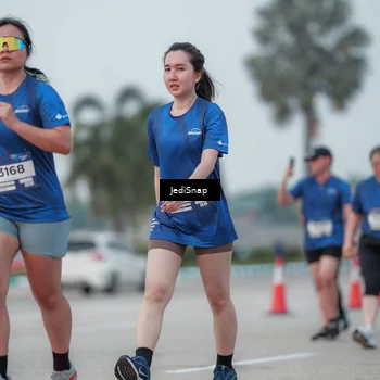 Runner Photo 7553312