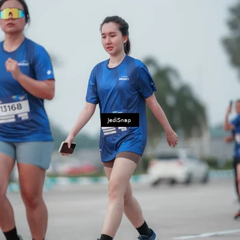 Runner Photo 7553313