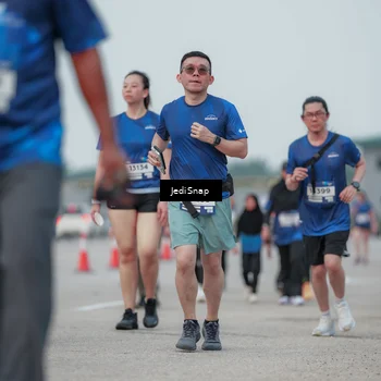 Runner Photo 7553323