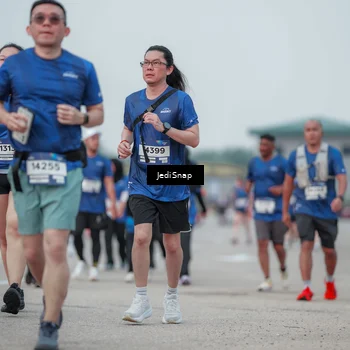 Runner Photo 7553332