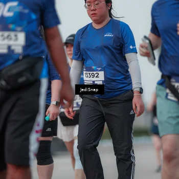 Runner Photo 7553350