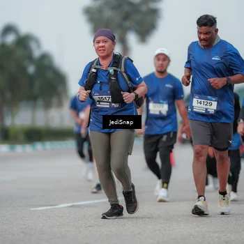 Runner Photo 7553352