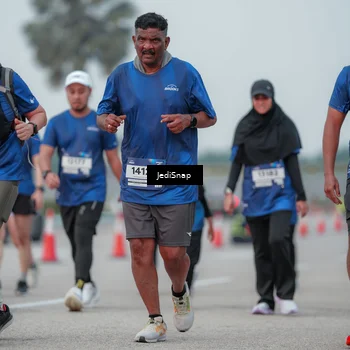 Runner Photo 7553355