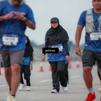 Runner Photo 7553360