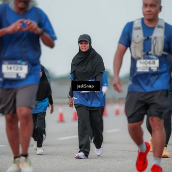 Runner Photo 7553362