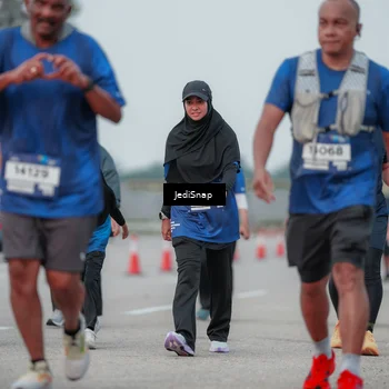 Runner Photo 7553366