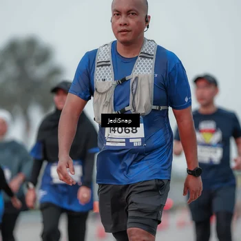 Runner Photo 7553369
