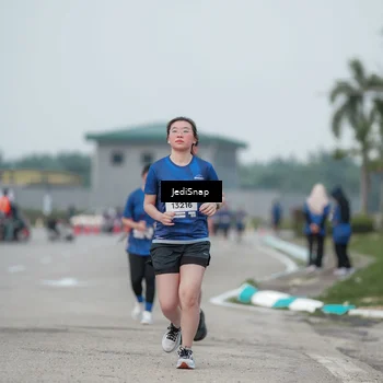 Runner Photo 7553393