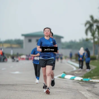 Runner Photo 7553397