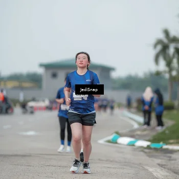 Runner Photo 7553403