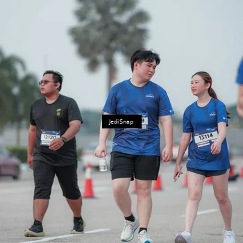 Runner Photo 7553409