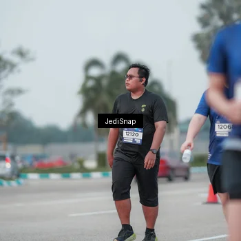 Runner Photo 7553412