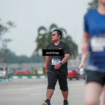 Runner Photo 7553414
