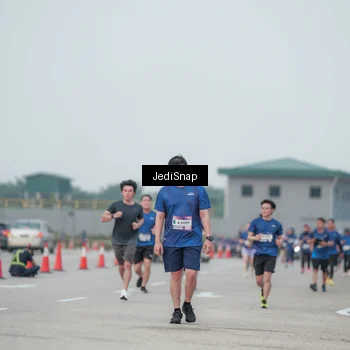 Runner Photo 7553429