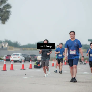 Runner Photo 7553432