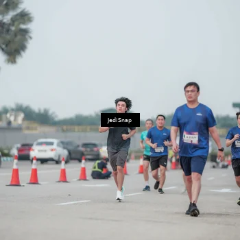 Runner Photo 7553433