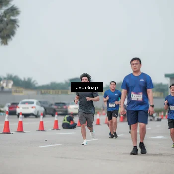 Runner Photo 7553439