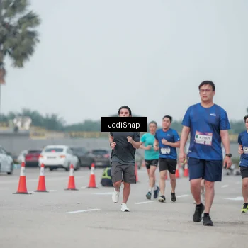 Runner Photo 7553442