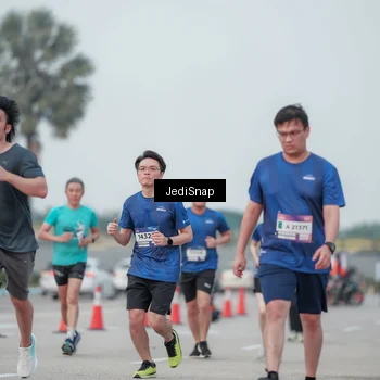 Runner Photo 7553443