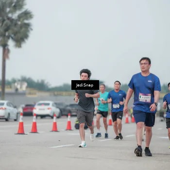 Runner Photo 7553447