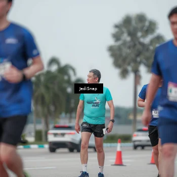 Runner Photo 7553449