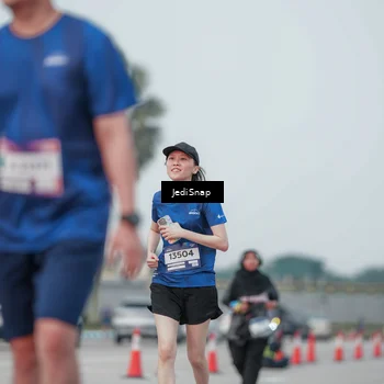 Runner Photo 7553452