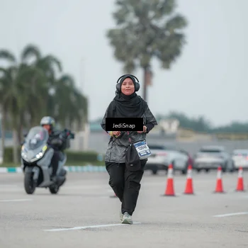 Runner Photo 7553466