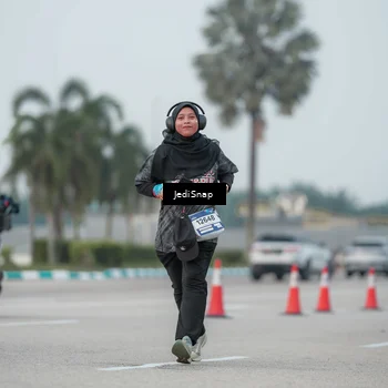 Runner Photo 7553471