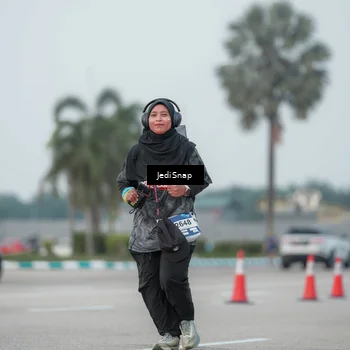 Runner Photo 7553477