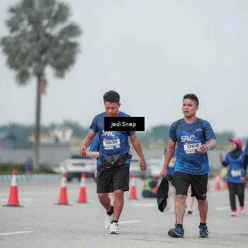 Runner Photo 7553482