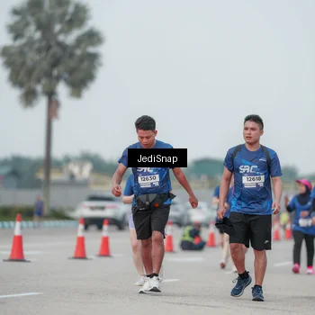 Runner Photo 7553483