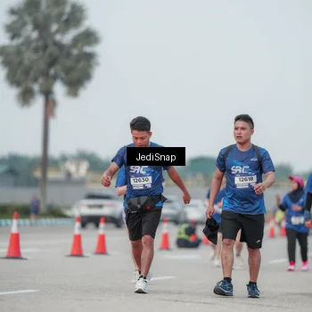 Runner Photo 7553484