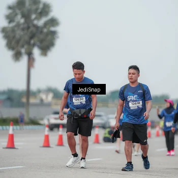 Runner Photo 7553488