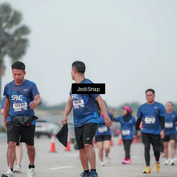 Runner Photo 7553491