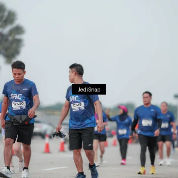 Runner Photo 7553492