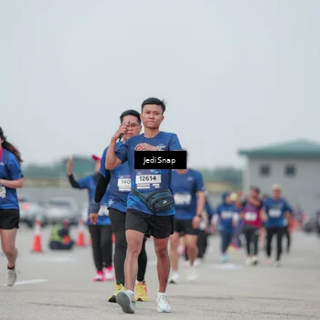 Runner Photo 7553498