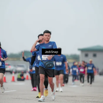 Runner Photo 7553501
