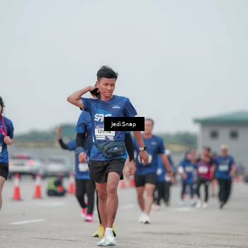 Runner Photo 7553504