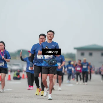 Runner Photo 7553506