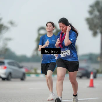 Runner Photo 7553510