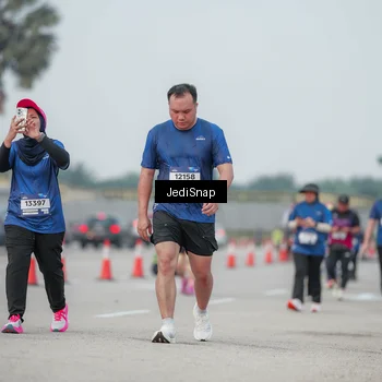 Runner Photo 7553523