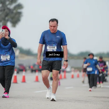 Runner Photo 7553530