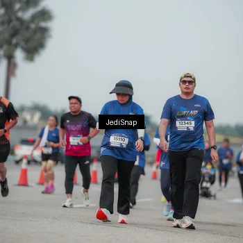 Runner Photo 7553533